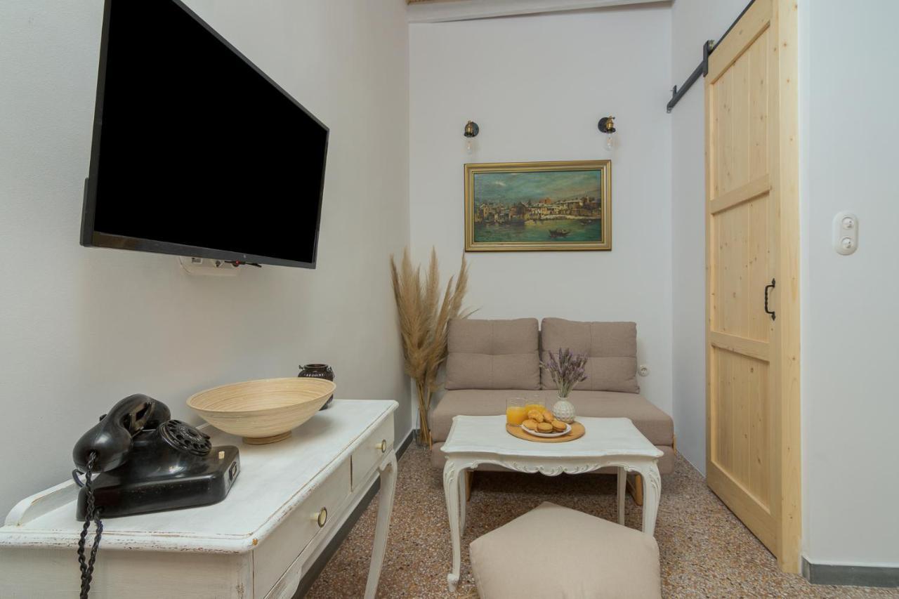 Vintage Loft Α In Monastiraki Apartment Athens Luaran gambar